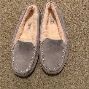 Ugg slippers women’s